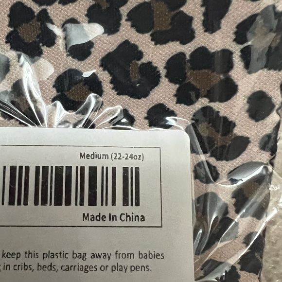 NWT 1pc Leopard Print Cup Sleeve Available in 3 Different Sizes - Picture 3 of 4